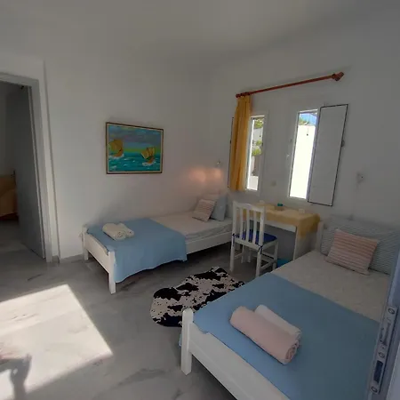 Kikis Dream Refurbished With A Bacony And Sea Views Apartamento Chrisi Akti (Paros)